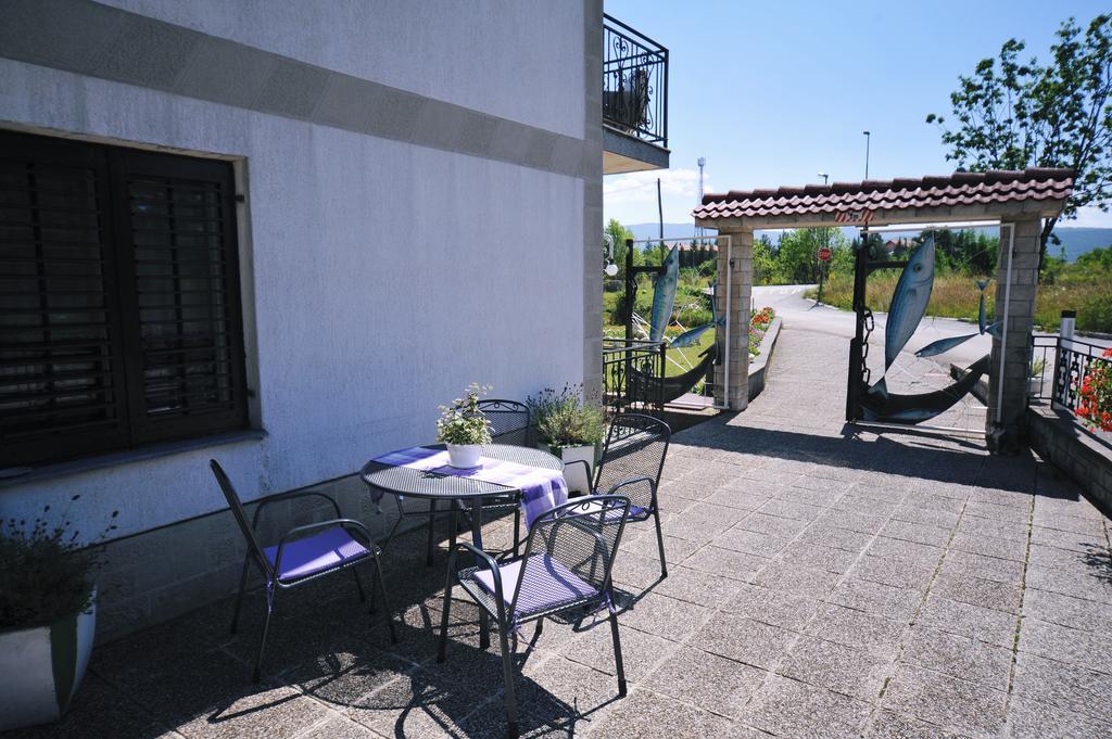 Guesthouse Rutar Rupa Ngoại thất bức ảnh