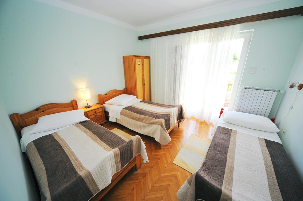 Guesthouse Rutar Rupa Ngoại thất bức ảnh